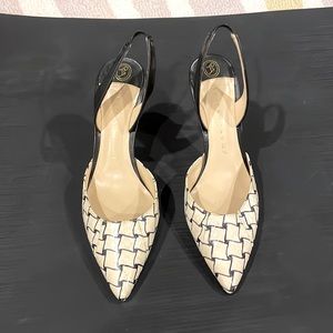 Ivanka Trump Black White Pointed Toe Slingback Pumps Size 6 3.5” Heel